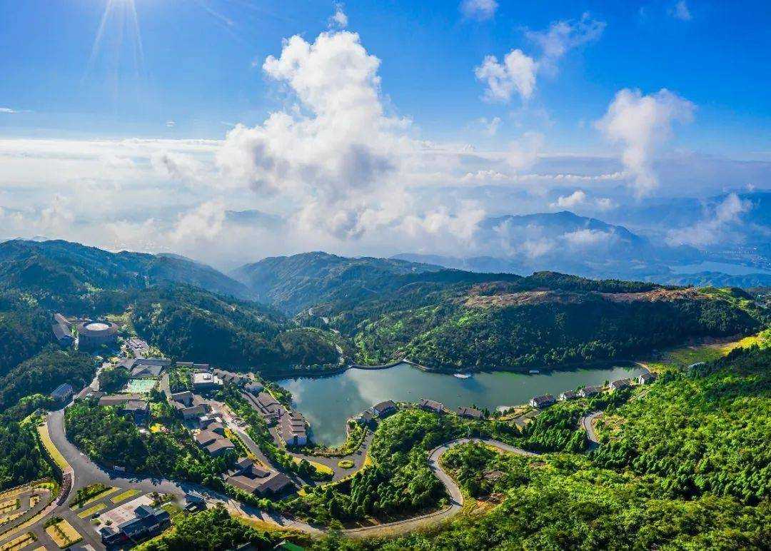 以太原為中心 山西構(gòu)建“1小時(shí)交通康養(yǎng)都市圈”