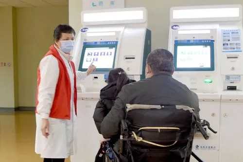 便民就醫(yī)再添新措施 掃掃“專屬碼”現(xiàn)場完成加號預約